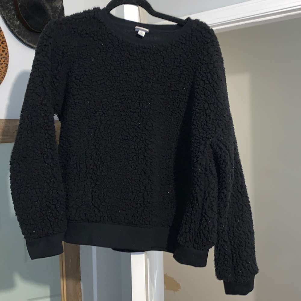 Fluffy pullover